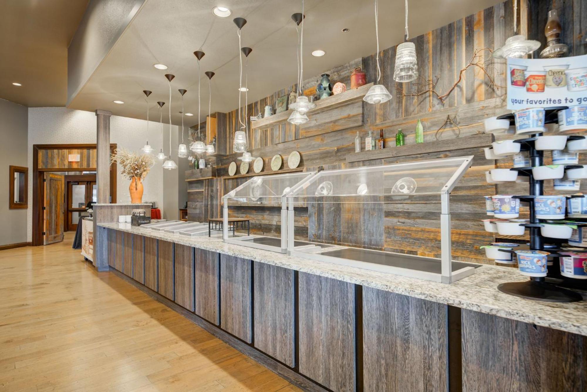 Holiday Inn West Yellowstone By Ihg Екстериор снимка