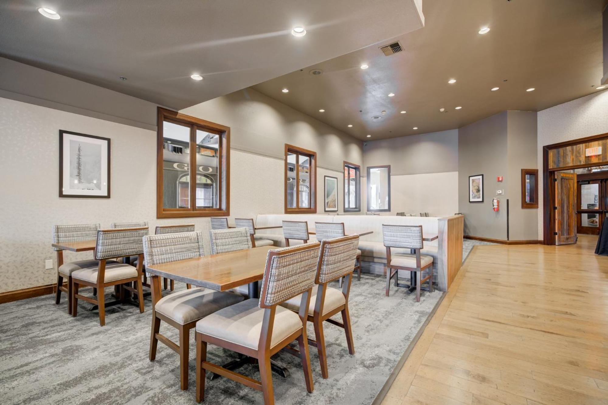 Holiday Inn West Yellowstone By Ihg Екстериор снимка