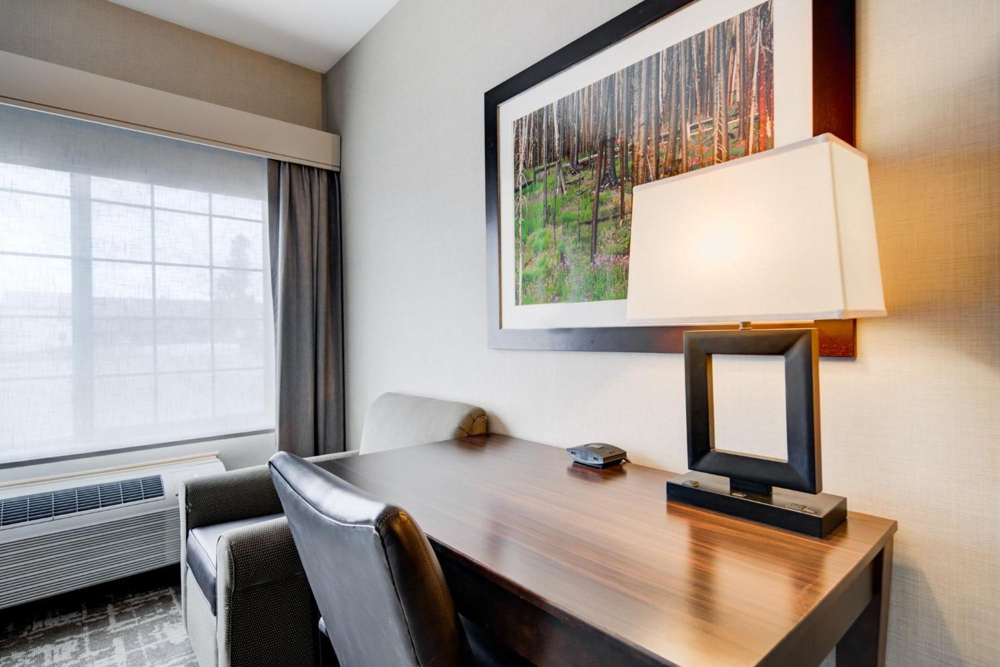 Holiday Inn West Yellowstone By Ihg Екстериор снимка